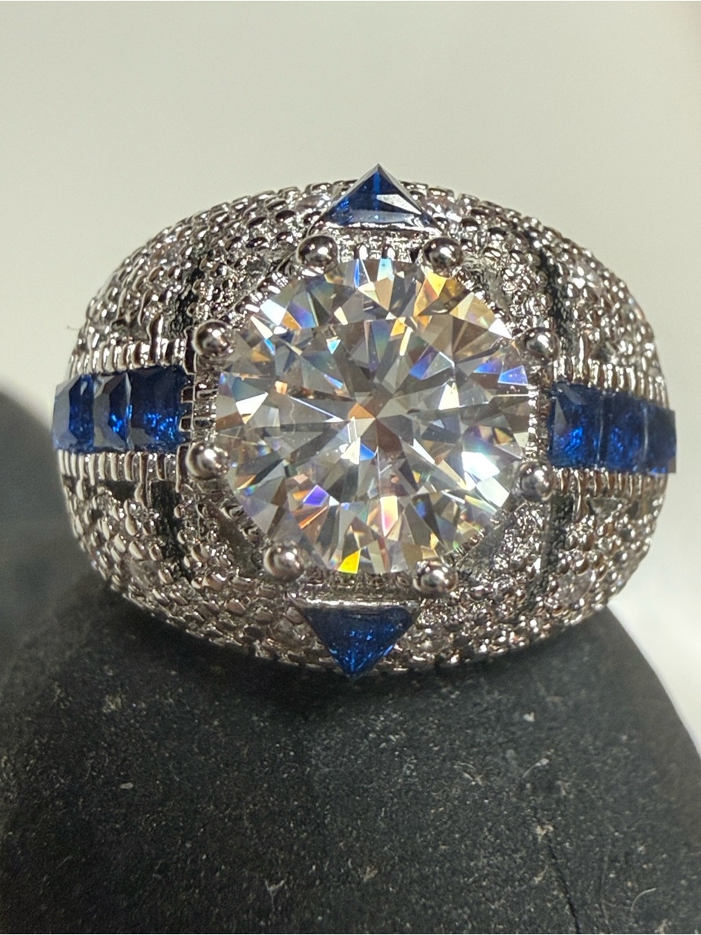 Vintage GRA CERTIFIED MOISSANITE DIAMOND 2CT & Sapphire Ring in baked silver - Picture 12 of 12